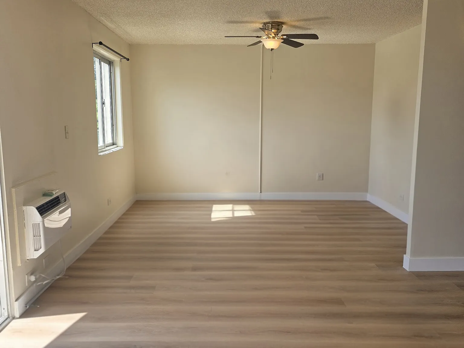 1 bed, 430 sqft, $1,850 — Photo 2