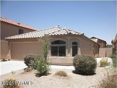2nd image of 40094 W Thornberry Ln