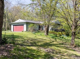 6 S Herrick Rd, East Aurora, NY 14052