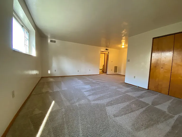 511 Freeport Rd — Photo 11
