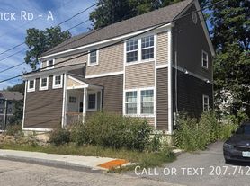 10 Brick Rd, Dover, NH