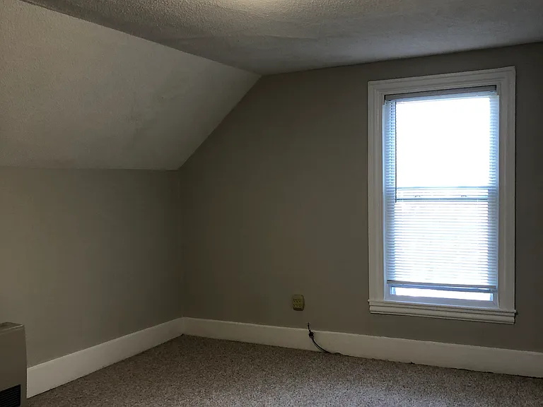 12 Grace St #A — Photo 4