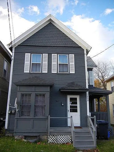 140 Colchester Ave