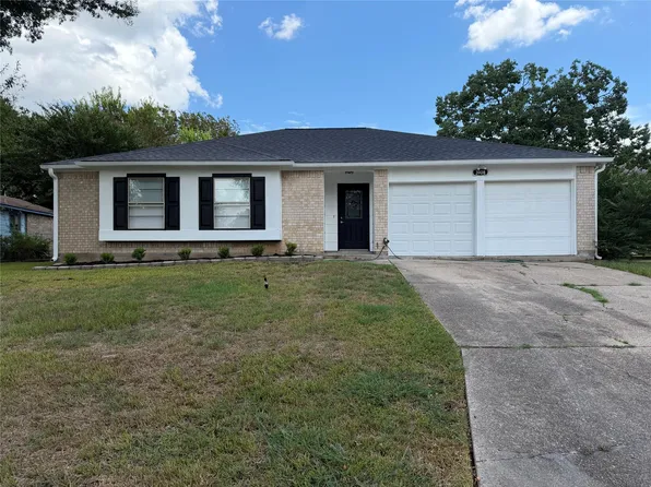 3908 Redstem Ct, Dickinson, TX 77539