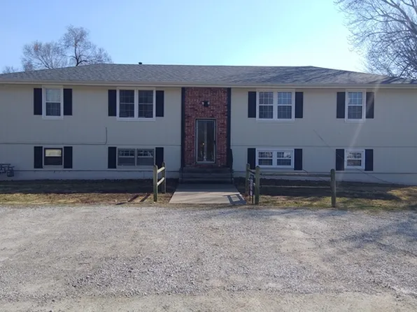 211 W 2nd St #3, Kearney, MO 64060