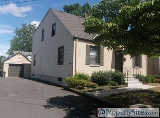38 S 19th St, Kenilworth, NJ 07033