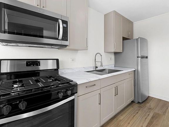 4th image of 649 Robinson St #1