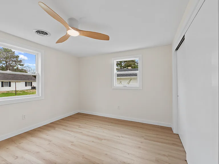 9401 Romancoke Rd — Photo 12