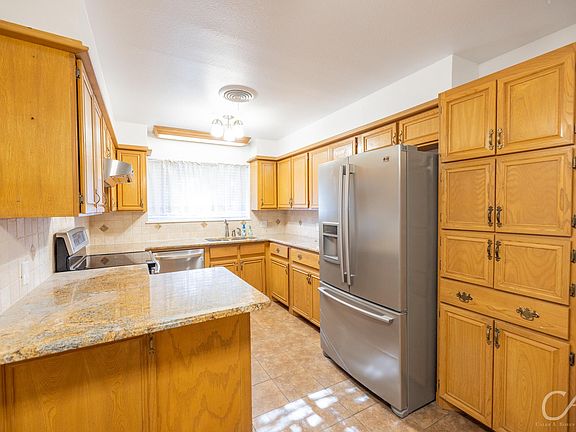 5th image of 1710 Chucker Ct