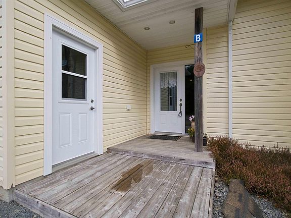 4th image of 15 Maple Ridge Dr Unit S