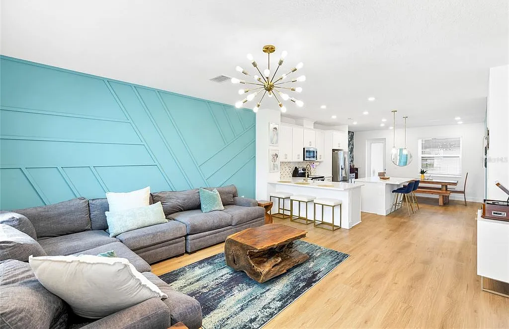 3 bed, 2.5 bath, 1776 sqft, $3,500 — Photo 3