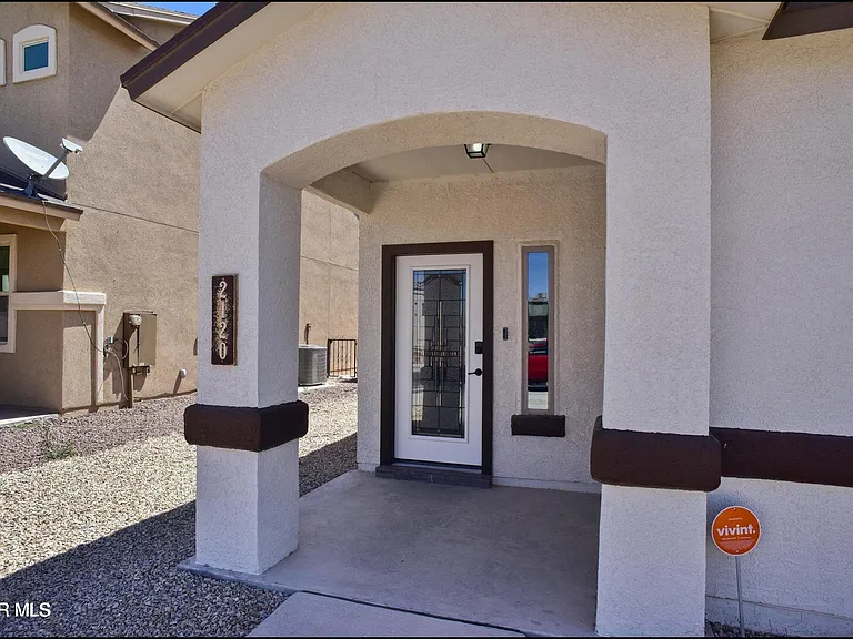 2120 Thomas Lackland St — Photo 2