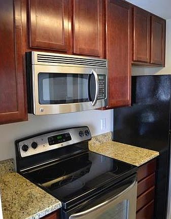 5th image of 15655 Horseshoe Ln #655
