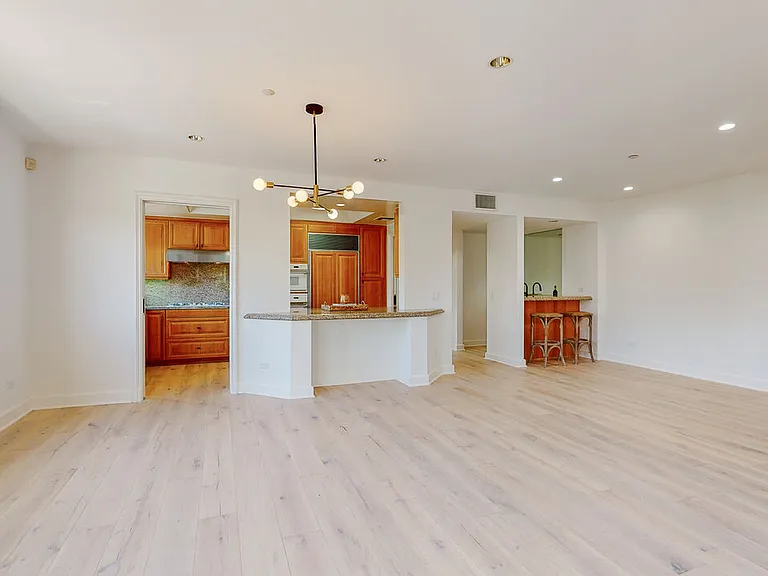 701 Ocean Ave #311 — Photo 10