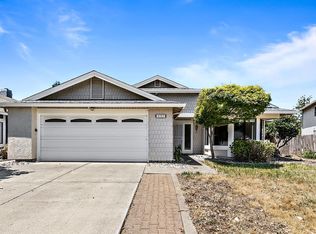 1727 Rockybend Dr, Sacramento, CA 95833