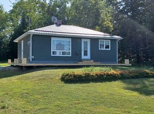 1162 Mount Pleasant Rd, Lunenburg, NS B0R 1G0