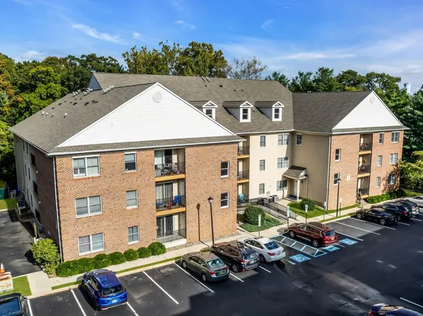 70 Park St Building 2-4, Bordentown, NJ 08505