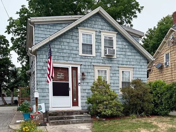 109 Union St, Attleboro, MA 02703