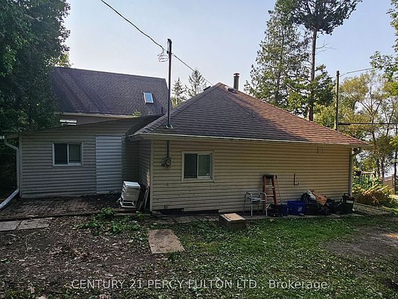 4th image of 5895 Lakeshore Rd
