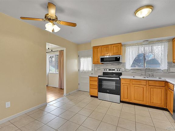 3rd image of 7165 S Syracuse Court
