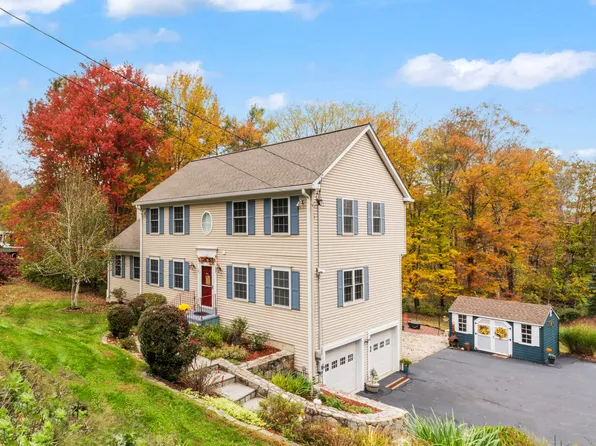 22 Lincoln Road, Newtown, CT 06470