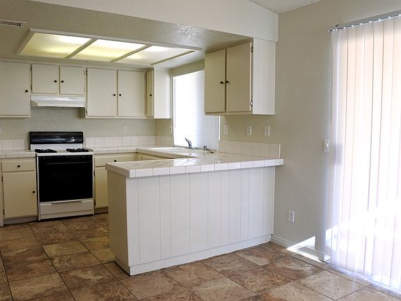 5th image of 16443 Mackennas Gold Ave