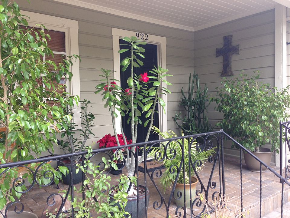 1st image of 922 E Shadowlawn Ave
