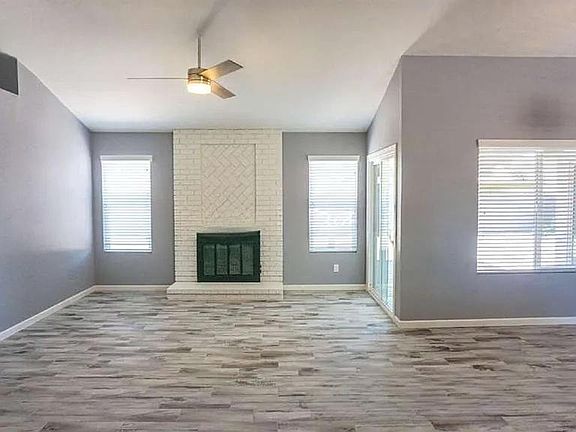 2nd image of 129 Willow Village Dr