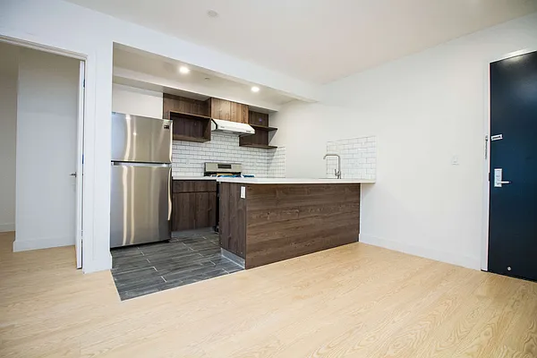 Rented by Nooklyn NYC LLC | media 25