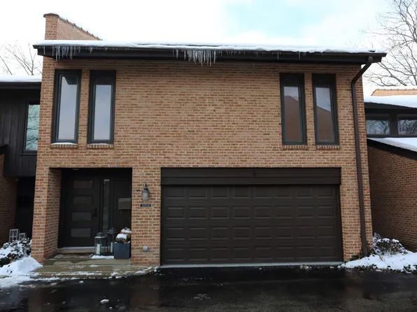 1719 Wildberry Dr Unit B, Glenview, IL 60025