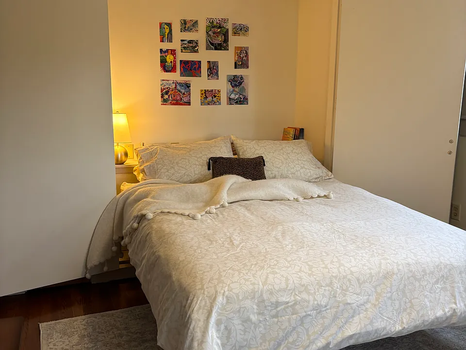 Murphy bed
