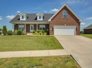 484 Day Star Cir, Bowling Green, KY 42104