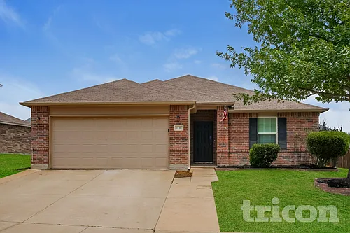 1136 Foxglove Ln Photo 1