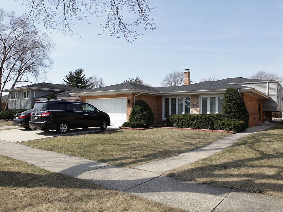 1st image of 2032 Eastview Dr