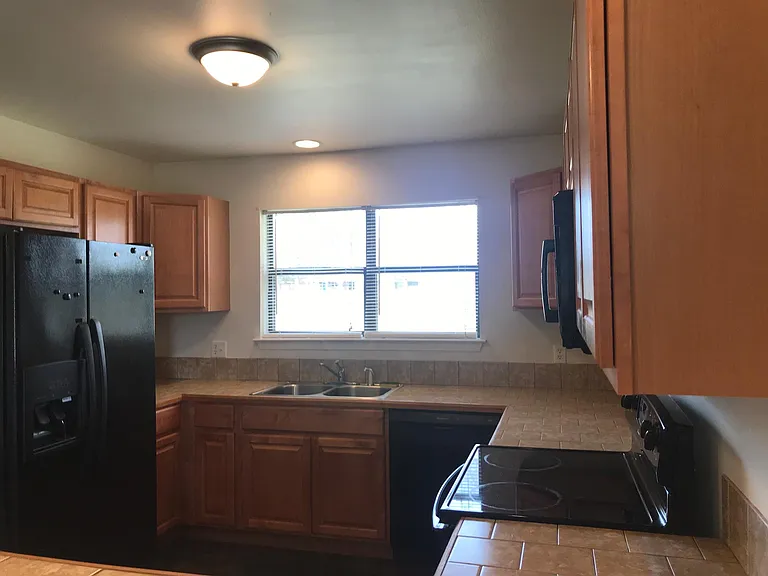 420 Matthews Rd #B — Photo 7