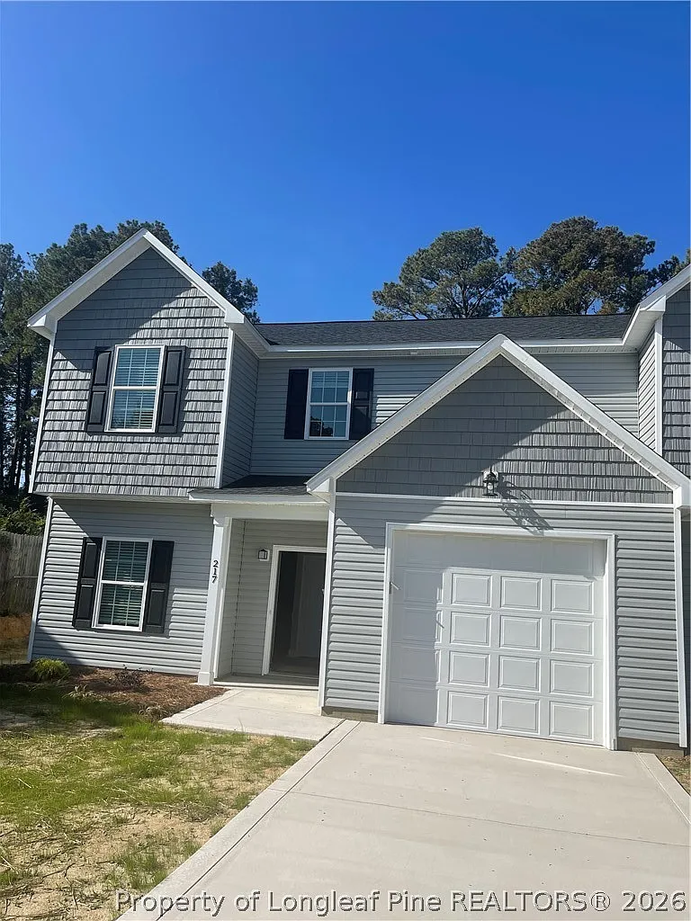 3 bed, 2.5 bath, 1560 sqft, $1,750 — Photo 2