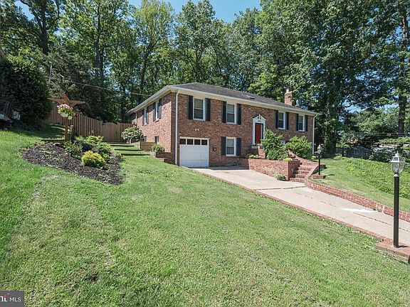 4th image of 5011 Larno Dr