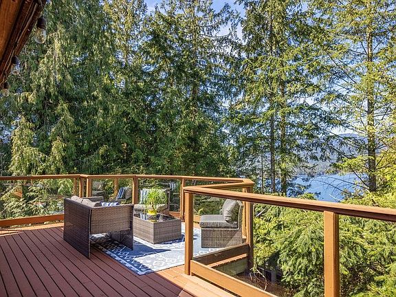 4th image of 5864 Skookumchuk Rd