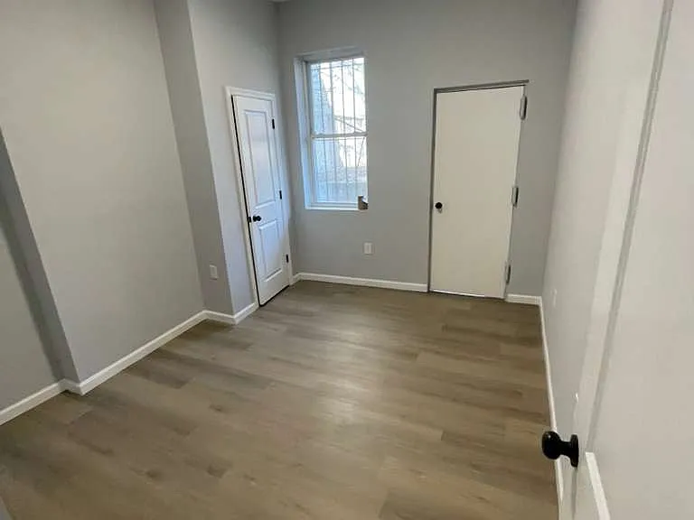387 Avon Ave #D1 — Photo 1