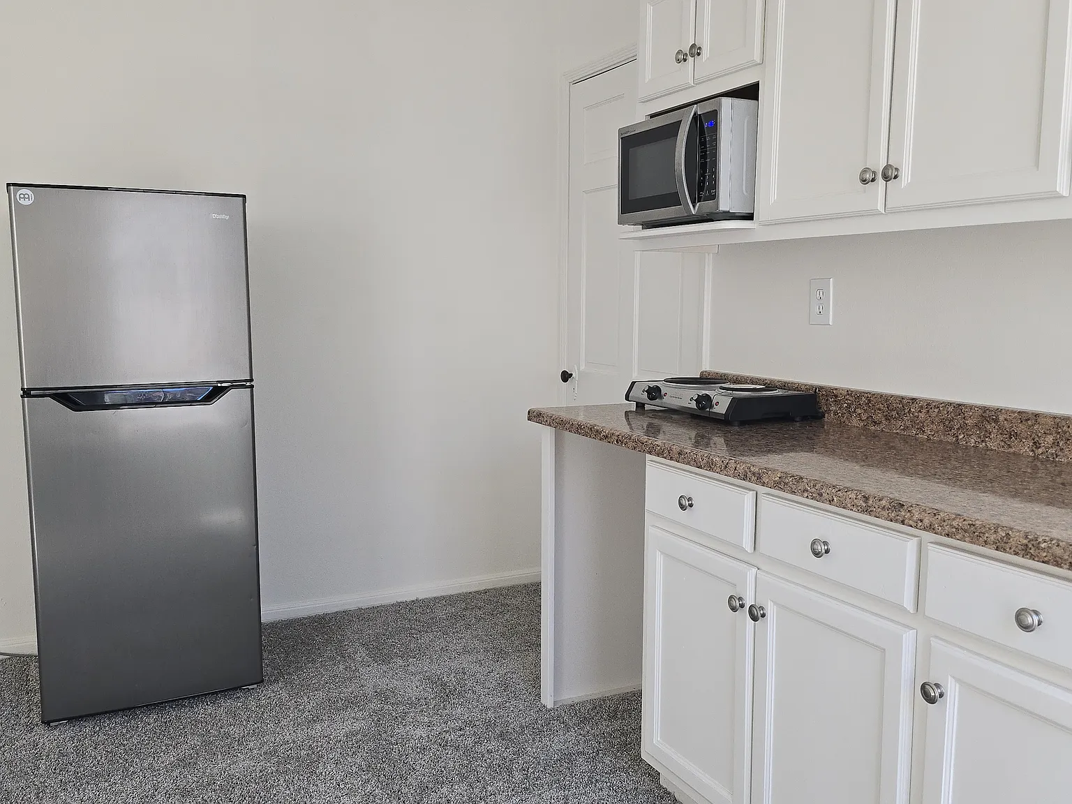 6160 Orange St — Photo 4