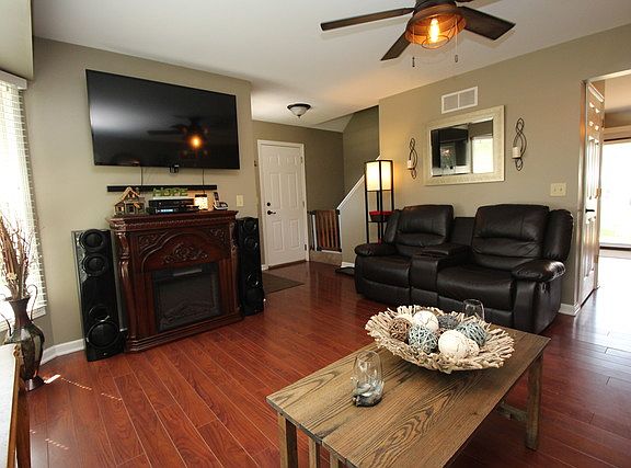 4th image of 714 Cottonwood Cir