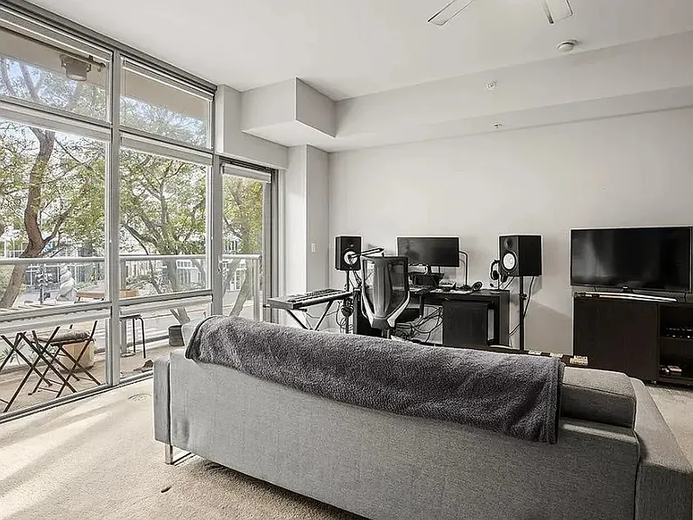 206 Park Blvd #205 — Photo 8