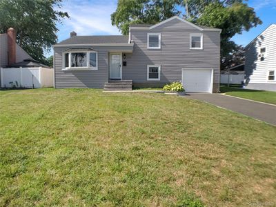 271 Lincoln Avenue, Roosevelt, NY, 11575