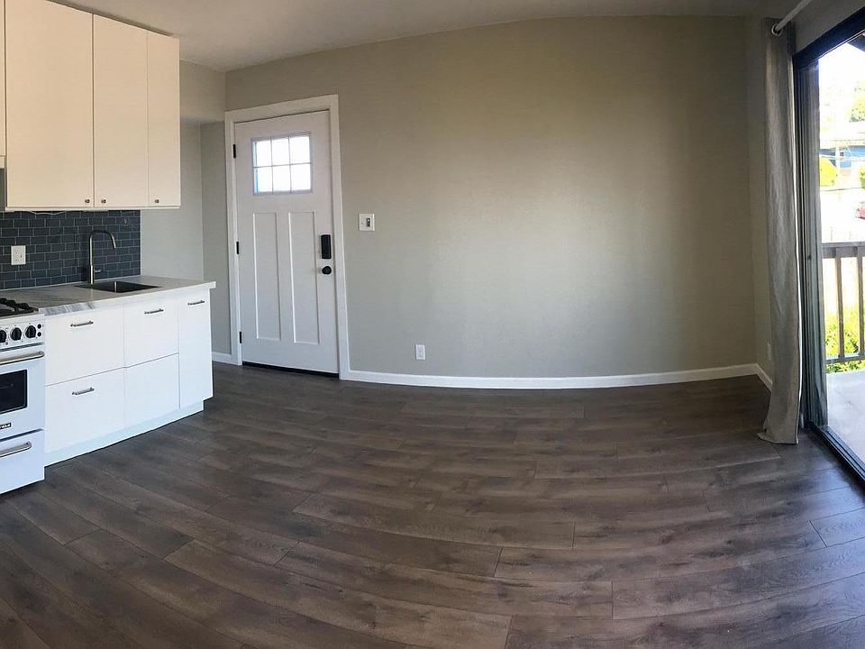 Main room and Kitchen