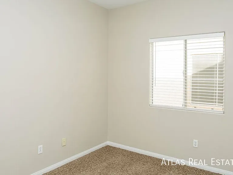 7630 Riva Ridge St — Photo 12