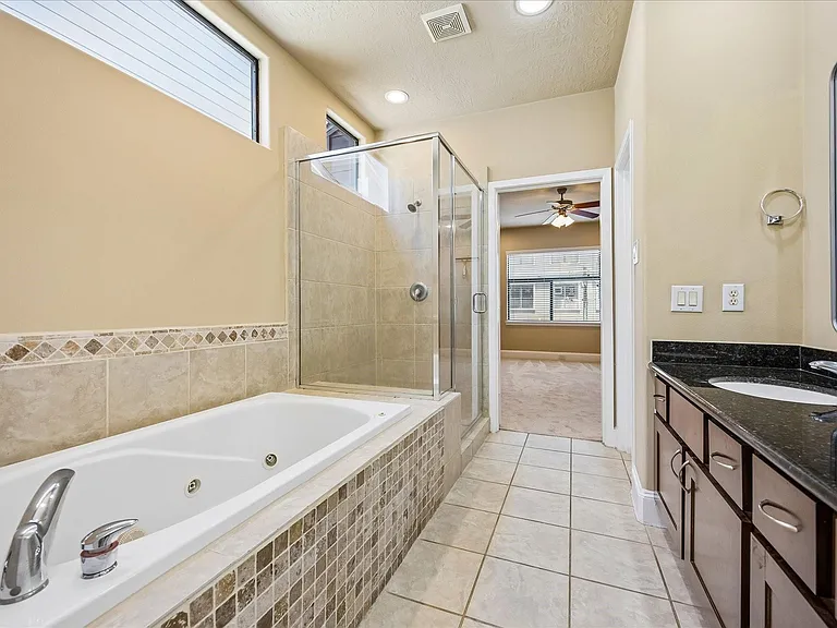 405 Jackson Hill St — Photo 12