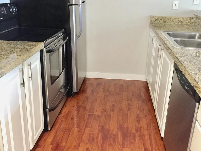 412 Center Rd #F2 — Photo 12