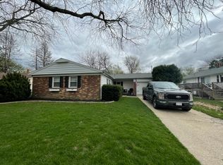 1903 W William St, Champaign, IL 61821