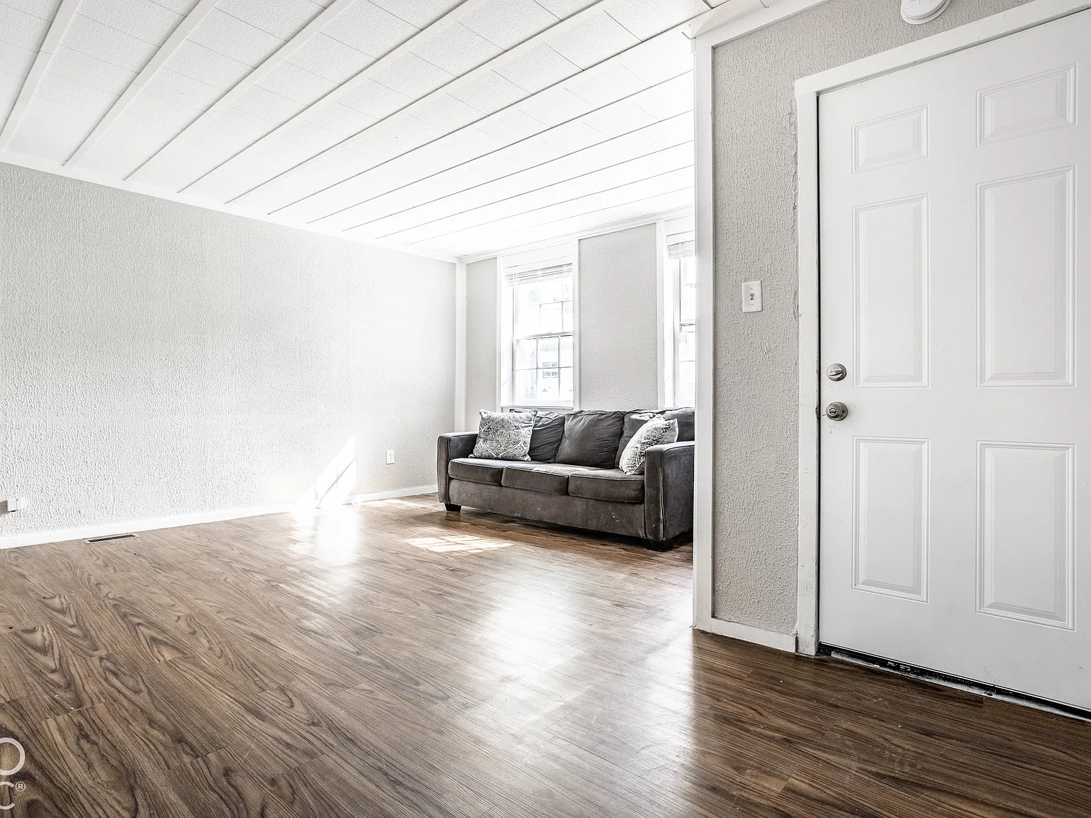 1 bed, 1.0 bath, 600 sqft, $1,300 — Photo 3