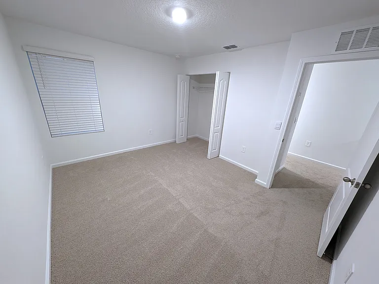 100 Vero Dr — Photo 16
